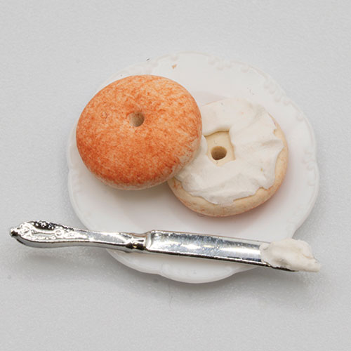 LA116 - Bagel and Cream Cheese with Knife on Plate